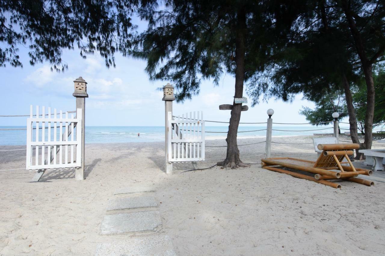 Villa Baan Kratom Tong By The Sea Cha-am Exterior foto