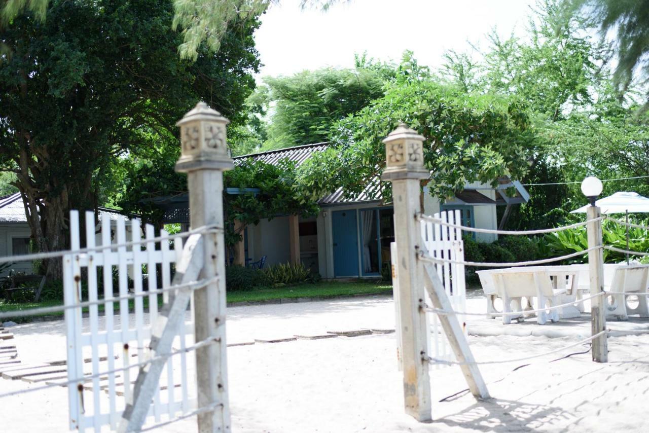 Villa Baan Kratom Tong By The Sea Cha-am Exterior foto