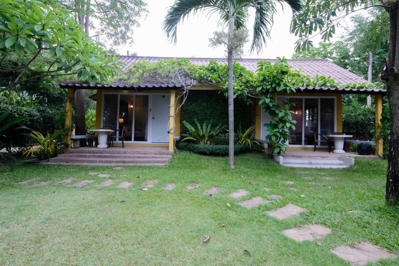 Villa Baan Kratom Tong By The Sea Cha-am Exterior foto